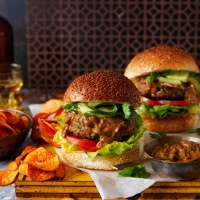 Lamb Korma Burgers with Onion Curry Sauce