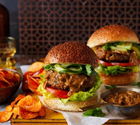 Lamb Korma Burgers with Onion Curry Sauce