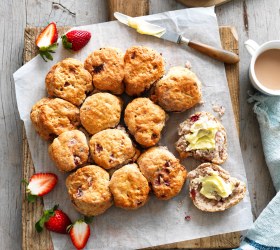 Air Fryer Strawberry Scones