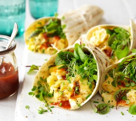 Breakfast soft-shell tacos