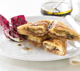 Garlic Mushrooms, Taleggio and Prosciutto Jaffle