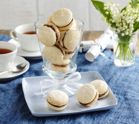 Coconut Snow Macarons