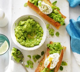 Mashed Peas with poached eggs