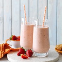 Weet-Bix Berry Smoothie