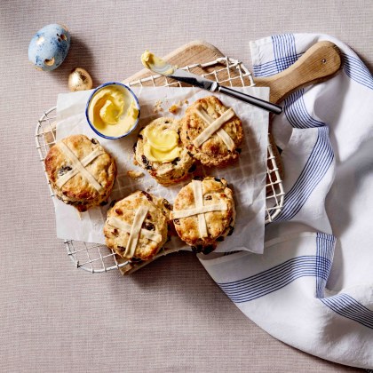 Hot Cross Scones