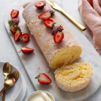 Lemon Curd Sponge Roll