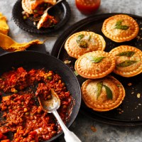 Mild Mince Curry Pie Maker Pies