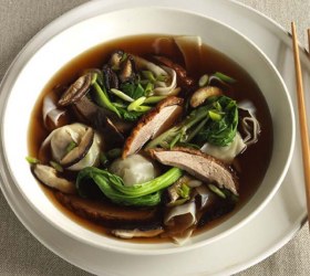 Roast duck and wonton soup