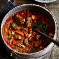 Slow Cooker Hearty Beef & Vegetable Casserole