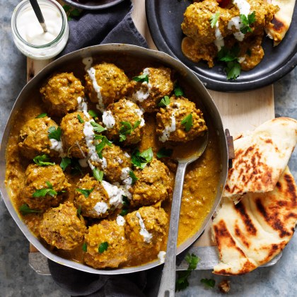 Slow Cooker Korma Porcupine Meatballs