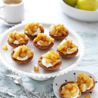 Pears and Sour Cream in Butternut Cookies Cases