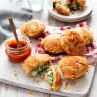 Pie Maker Chicken, Spinach and Ricotta Filo Pies