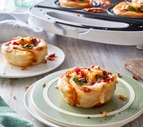 Roasted Capsicum and Eggplant Pizza Scrolls