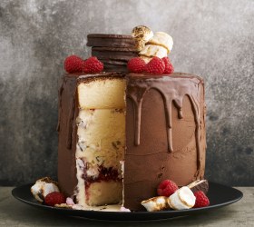 Giant Wagon Wheel Cake