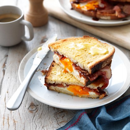 Air Fryer Bacon & Egg Toastie