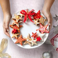 Gingerbread Star Wreath