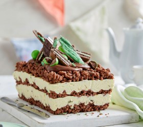 Choc-Mint Crackle Cheesecake Lasagne