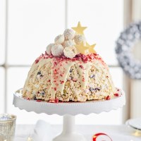 White Christmas Crackle Surprise Cake