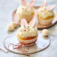 Easy Easter Bunny Cupcakes